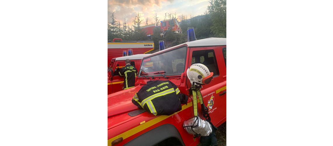 La tournée des calendriers des pompiers stoppée par la crise sanitaire -  France Bleu